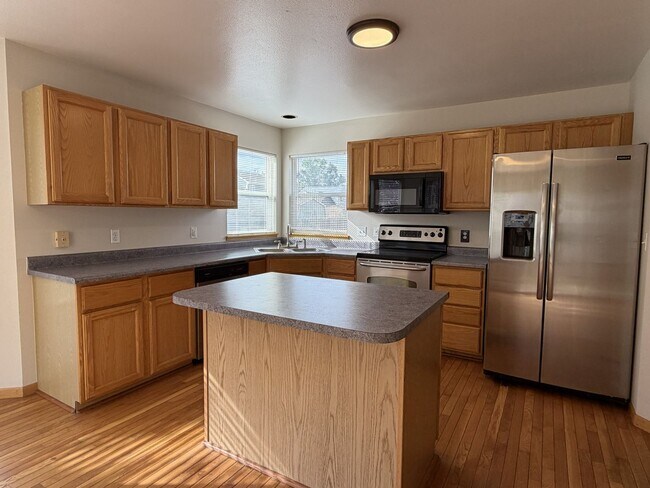 Building Photo - 625 Brewer Dr