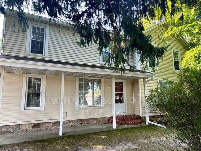 Building Photo - 709 W Dryden Rd