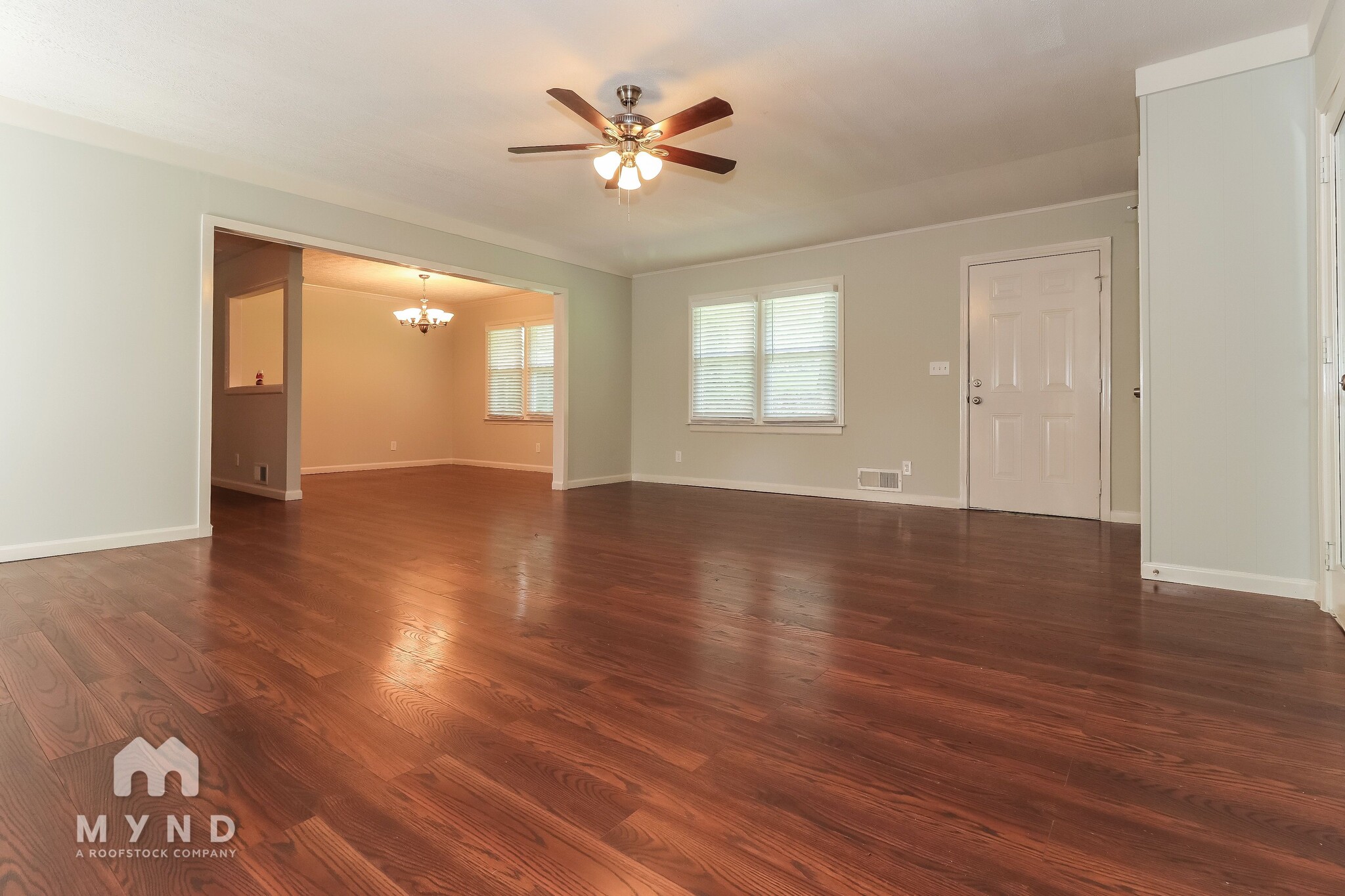 Building Photo - 5243 Valleyview Dr