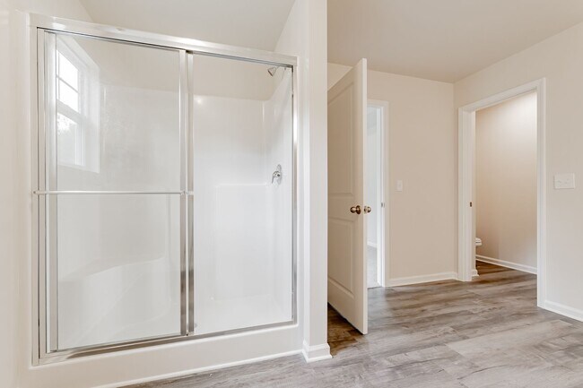Building Photo - Discover the Perfect Blend of Comfort and ...