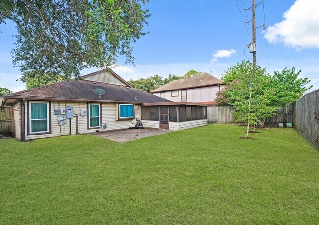 Building Photo - 19918 Hoppers Creek Dr