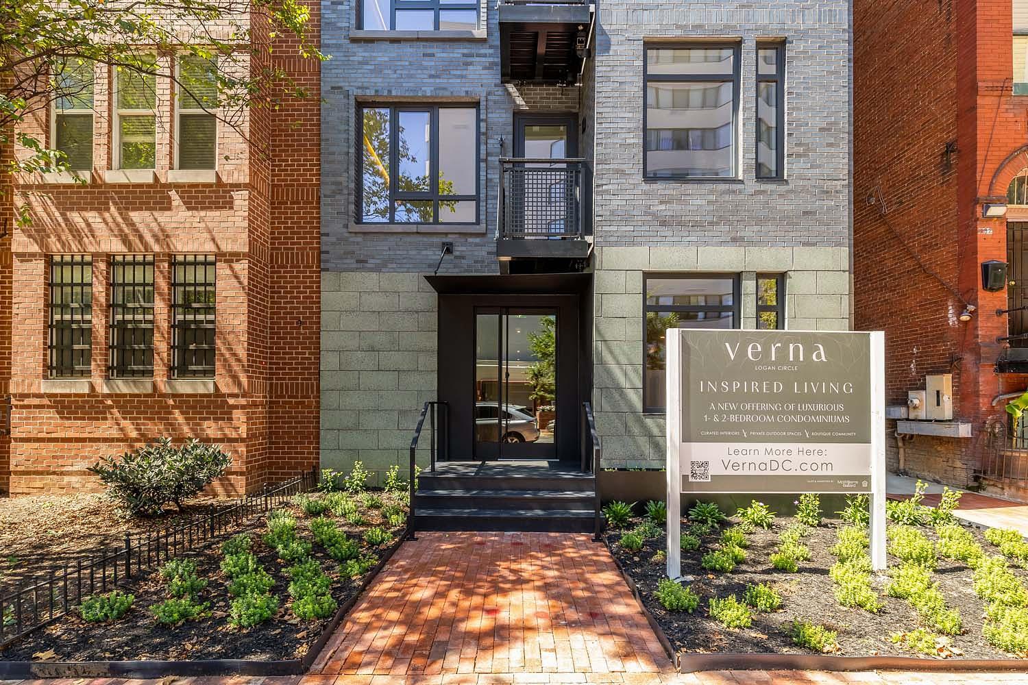 Building Photo - 1128 10th St NW