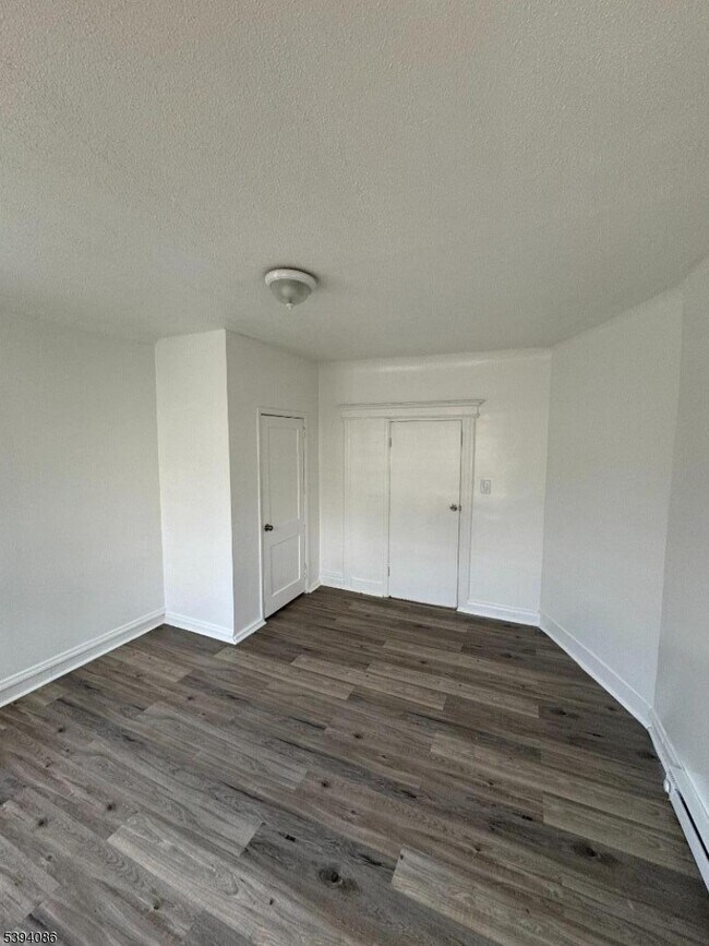 Building Photo - 205 N Clinton St