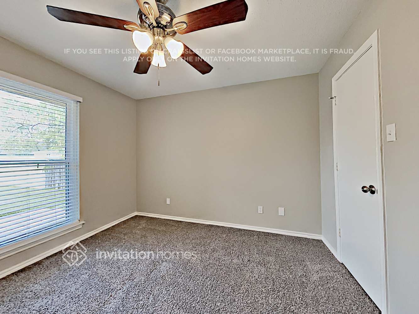 Building Photo - 22 Alamosa Dr