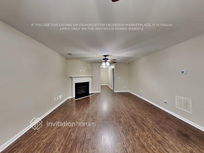 Building Photo - 114 Hidden Creek Dr