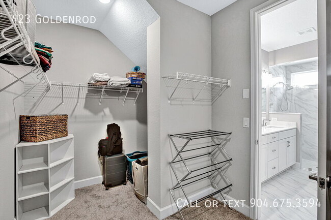 Building Photo - 423 Goldenrod-