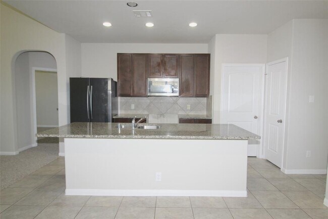 Building Photo - 17146 Iver Ironwood Trl