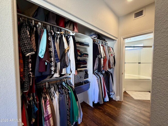 Building Photo - 10232 N 12th Ct