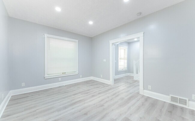 Building Photo - 3317 Virginia Ave