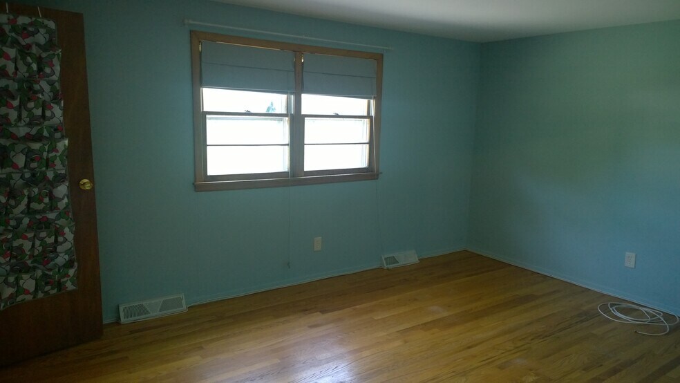 Bedroom 2 - 73 Altamont Road
