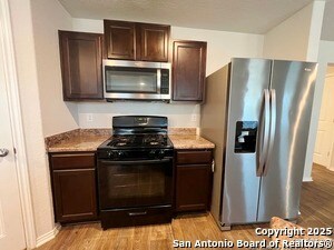 Building Photo - 11919 Hondo Crk