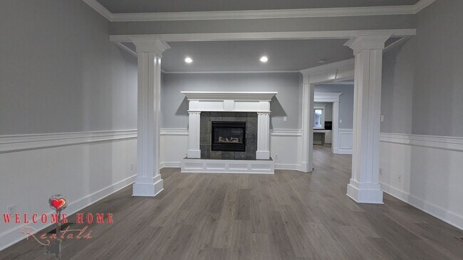 Building Photo - 4520 S Thompson Ave