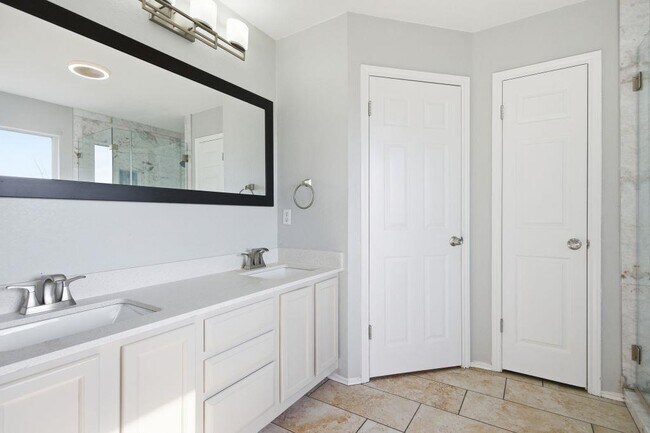 Building Photo - 3201 Mocha Trail