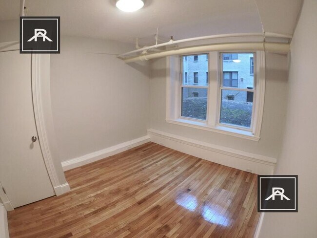Building Photo - 3 bedroom in Brighton MA 02135