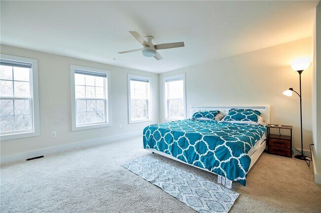 Building Photo - 4315 Broad Hill Dr