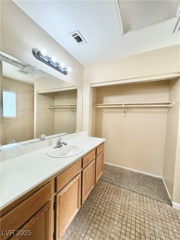 Building Photo - 2024 Fountain Valley Way