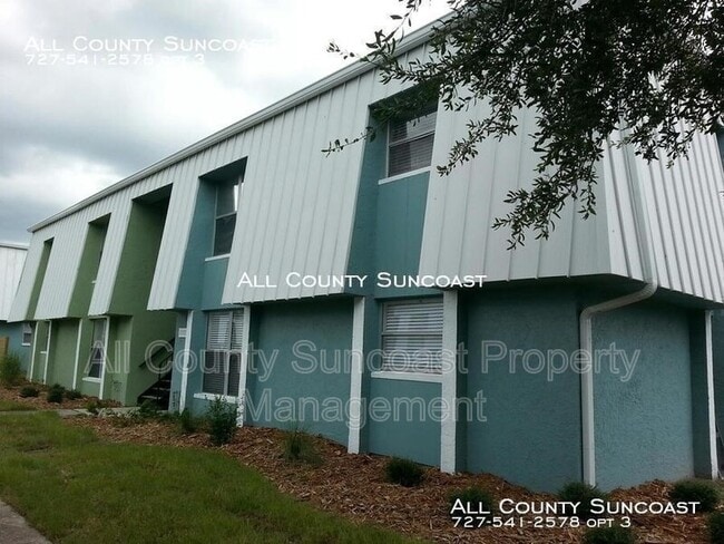 Primary Photo - 7450 35th St N
