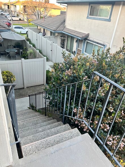 Building Photo - 10730 Droxford St