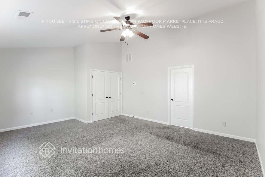 Building Photo - 1549 Station Ridge Dr SE