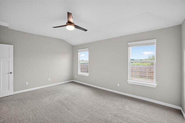 Building Photo - 116 Halford Rd