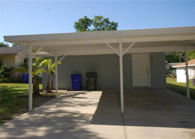 Building Photo - 312 E Hibiscus Dr