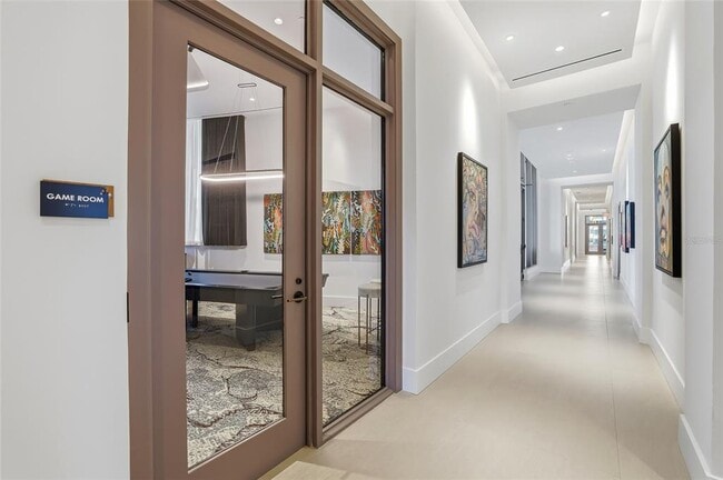 Building Photo - 275 1st Ave S