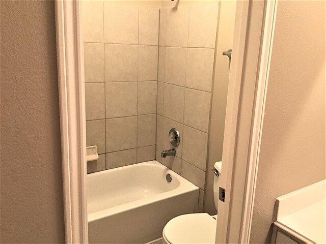 Building Photo - 16843 Blackberry Lily Ln