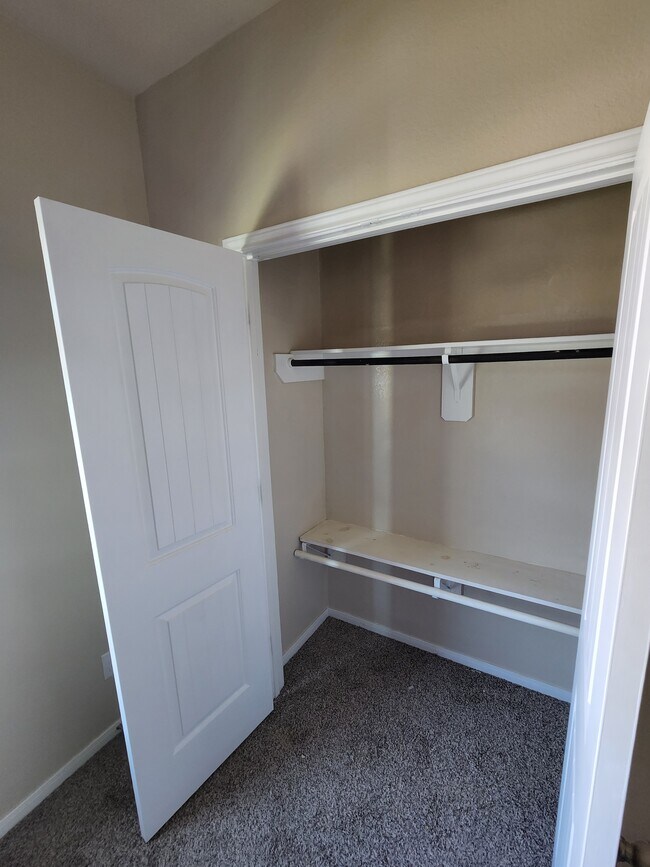 Building Photo - 25619 Anvil Iron Ln