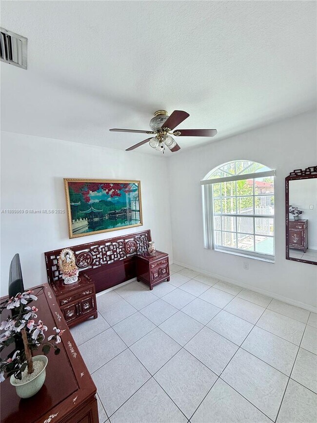 Building Photo - 14121 SW 168th Ln