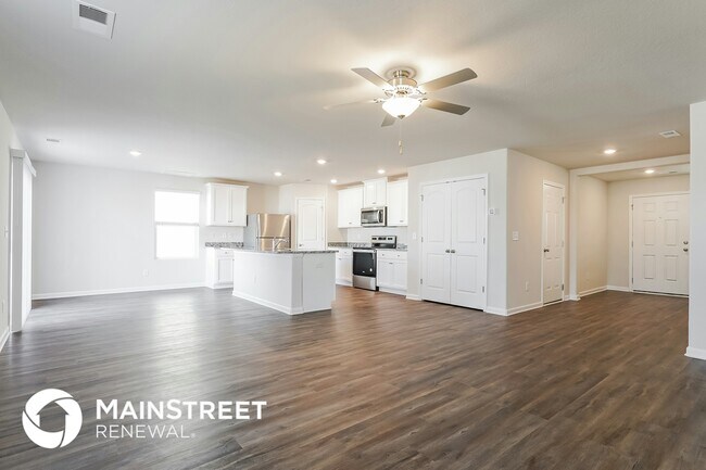 Building Photo - 561 Flannel Way