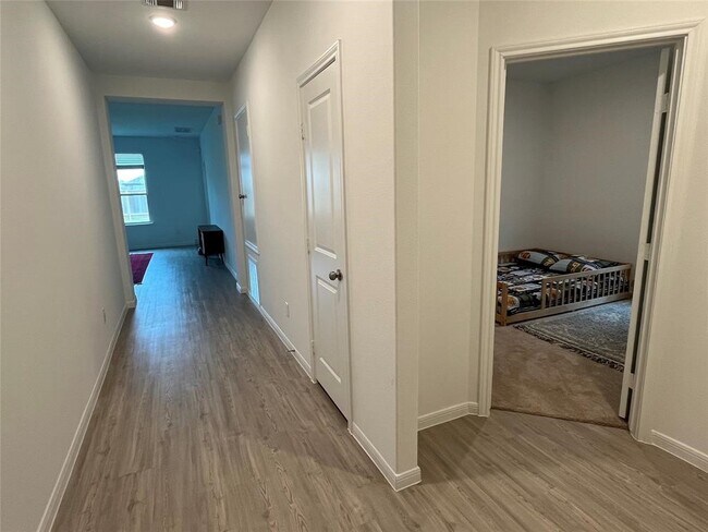 Building Photo - 339 Paso Fino Dr