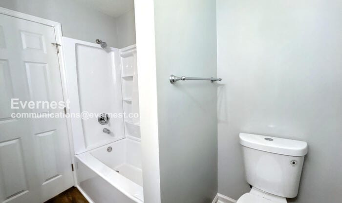 Building Photo - 2507 Dawn Dr