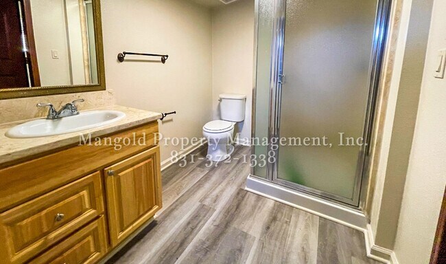 Building Photo - 1168oly
