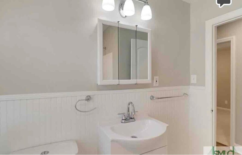 Building Photo - 7 Brookview Dr