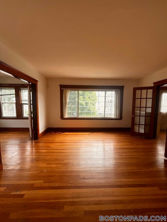 Building Photo - 468-470 Gallivan Boulevard