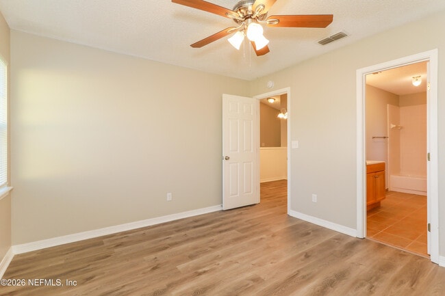 Building Photo - 7710 Pepper Cir W