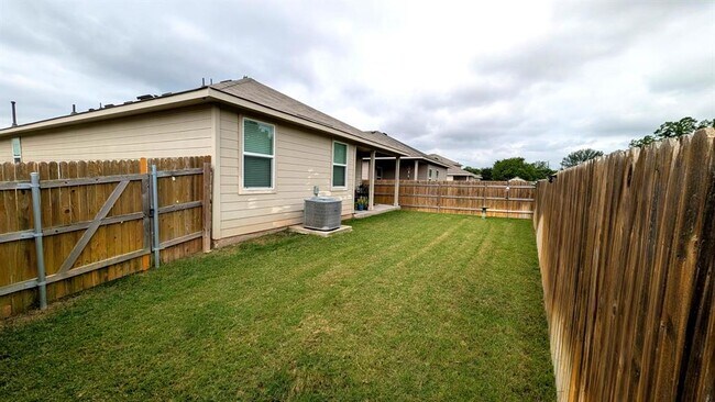 Building Photo - 15002 Kent Justin Dr
