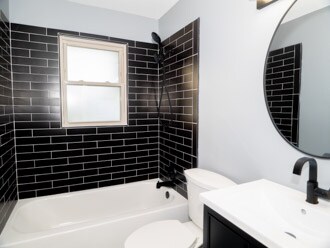 Building Photo - 3700 Valdosta Ave