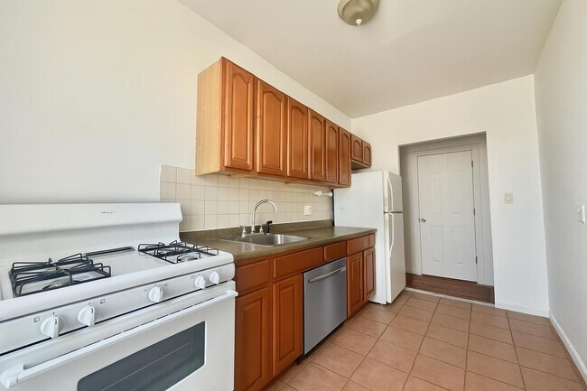 Floorplan - 165 Pinehurst Avenue