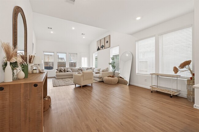 Building Photo - 27118 Angel Creek Ln