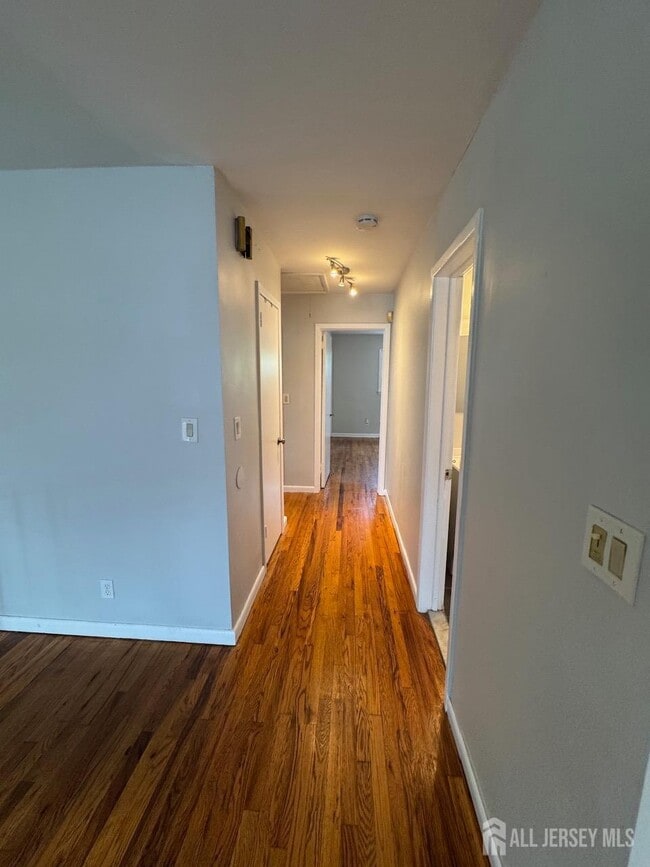 Building Photo - 1038 Kingsland Ln
