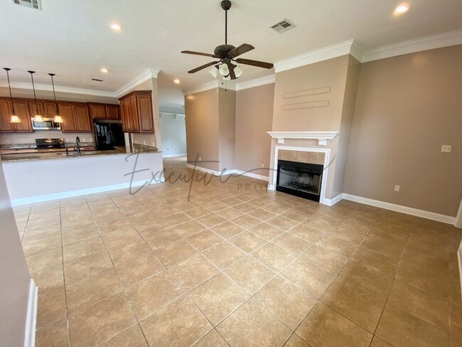 Building Photo - Family Home in Lafitte Landing – Fenced Ya...