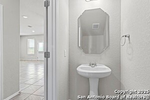 Building Photo - 10118 Agave Azul