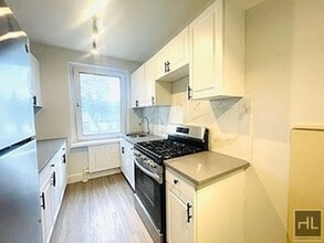 Building Photo - 69 Harney Rd