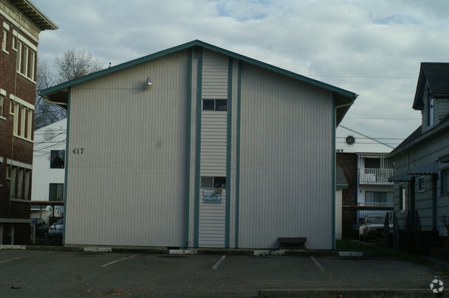 Building Photo - Elliott Hall Apartments