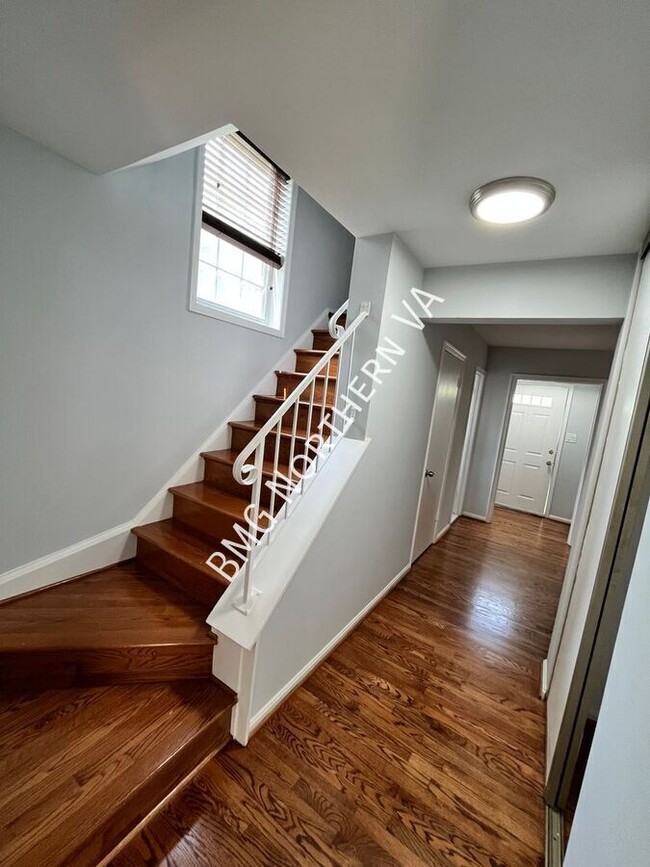 Building Photo - 5344 Anchor Ct