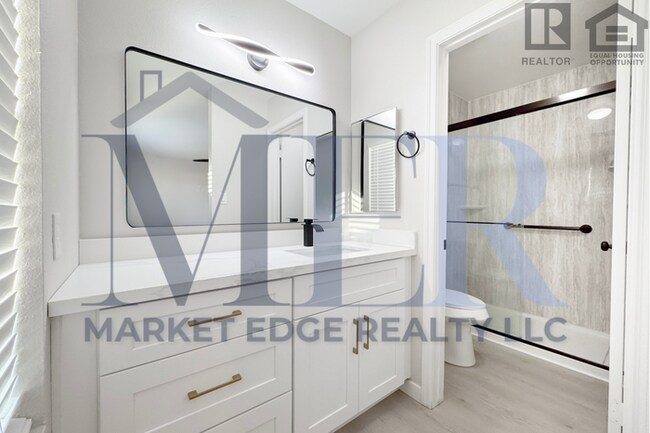 Building Photo - 3Bed/2Bath Home at Union Hills/I-17! $399 ...