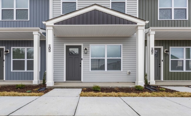 Building Photo - 105 Front Rdg Cir