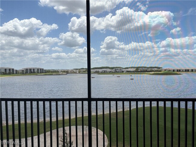 Building Photo - 5555 Double Eagle Cir