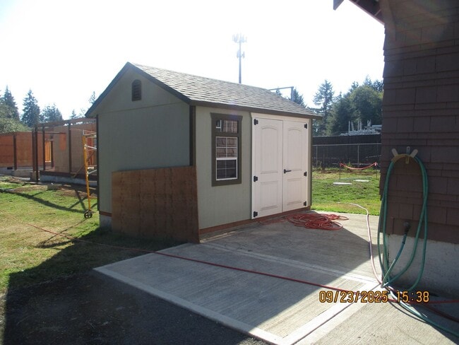 Building Photo - 6511 Olympic Hwy